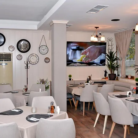 מלון Cosmos רוסה